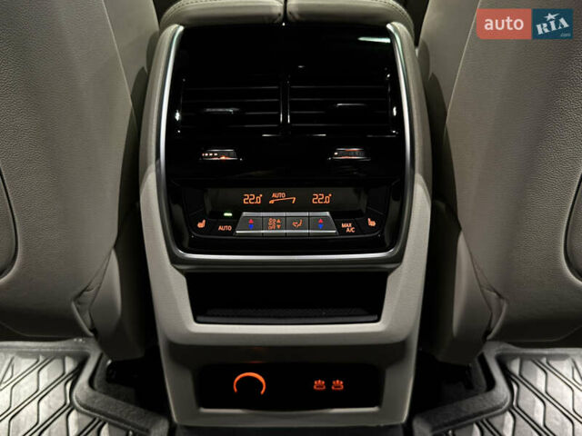 Белый БМВ X7, объемом двигателя 4.39 л и пробегом 35 тыс. км за 149900 $, фото 38 на Automoto.ua