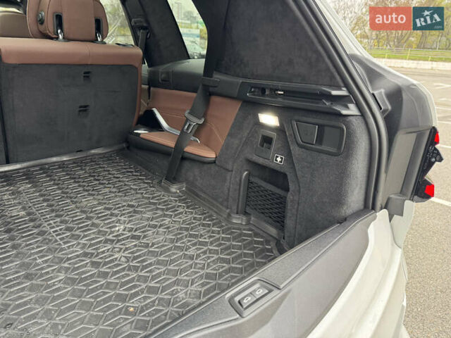 Белый БМВ X7, объемом двигателя 2.99 л и пробегом 34 тыс. км за 134000 $, фото 13 на Automoto.ua