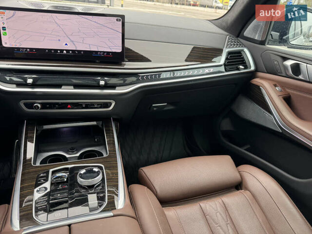 Белый БМВ X7, объемом двигателя 2.99 л и пробегом 34 тыс. км за 134000 $, фото 6 на Automoto.ua