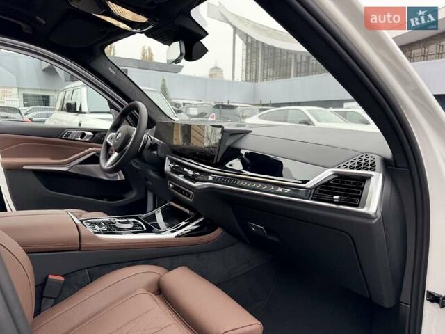 Білий БМВ X7, об'ємом двигуна 3 л та пробігом 1 тис. км за 153500 $, фото 47 на Automoto.ua