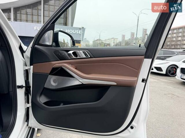 Білий БМВ X7, об'ємом двигуна 3 л та пробігом 1 тис. км за 153500 $, фото 50 на Automoto.ua