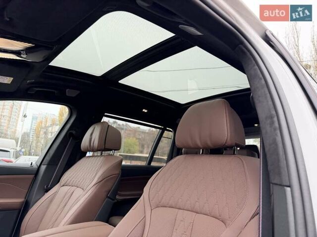 Білий БМВ X7, об'ємом двигуна 3 л та пробігом 1 тис. км за 153500 $, фото 25 на Automoto.ua