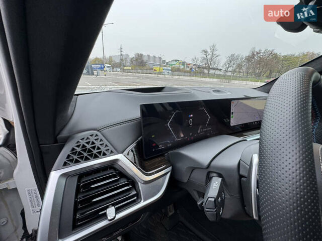 Белый БМВ X7, объемом двигателя 2.99 л и пробегом 34 тыс. км за 134000 $, фото 24 на Automoto.ua