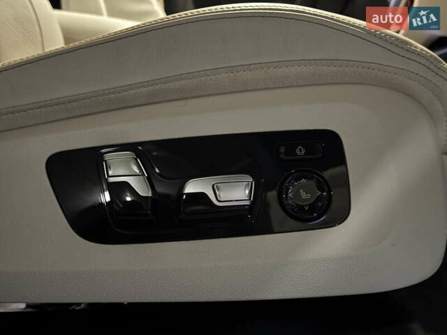 Белый БМВ X7, объемом двигателя 4.39 л и пробегом 35 тыс. км за 149900 $, фото 29 на Automoto.ua