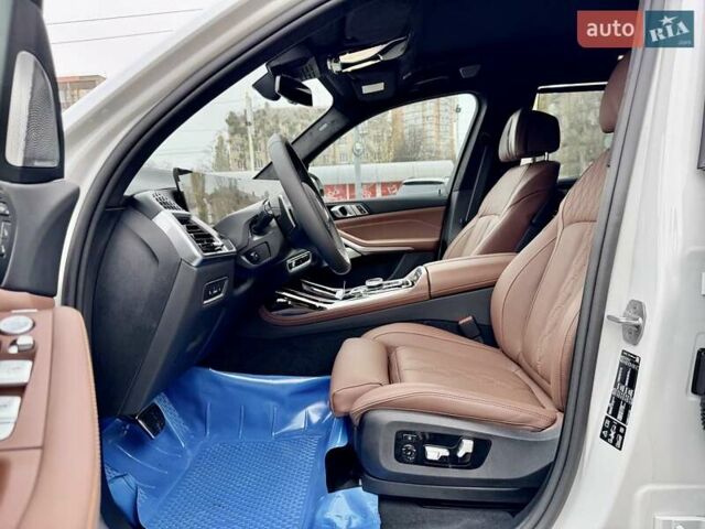 Білий БМВ X7, об'ємом двигуна 3 л та пробігом 1 тис. км за 153500 $, фото 16 на Automoto.ua