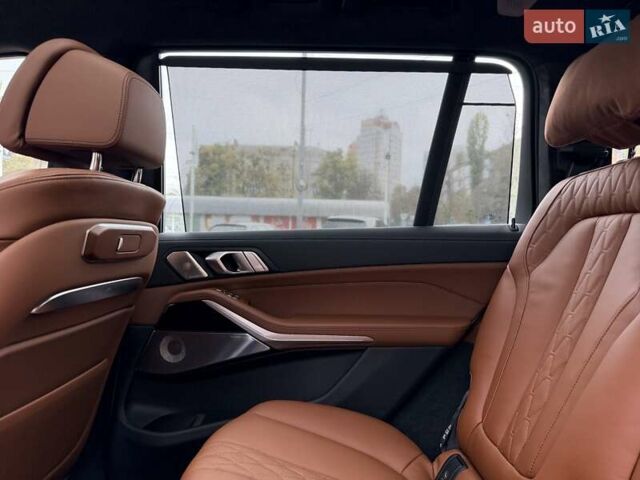 Белый БМВ X7, объемом двигателя 3 л и пробегом 1 тыс. км за 148999 $, фото 34 на Automoto.ua