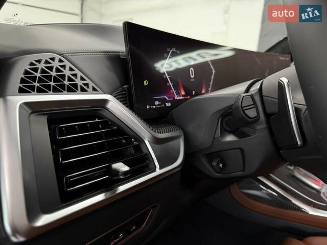 Белый БМВ X7, объемом двигателя 3 л и пробегом 1 тыс. км за 157500 $, фото 38 на Automoto.ua