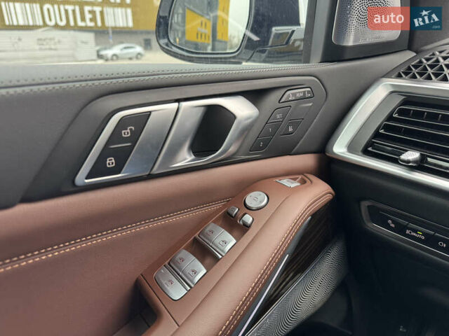 Белый БМВ X7, объемом двигателя 2.99 л и пробегом 34 тыс. км за 134000 $, фото 8 на Automoto.ua