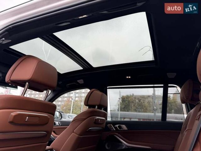 Белый БМВ X7, объемом двигателя 3 л и пробегом 1 тыс. км за 148999 $, фото 26 на Automoto.ua