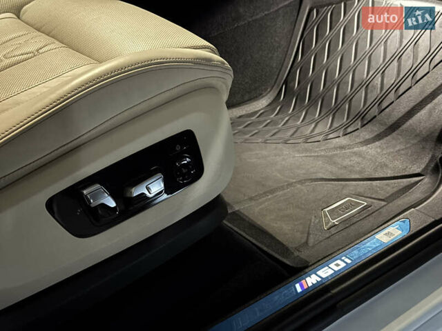 Белый БМВ X7, объемом двигателя 4.39 л и пробегом 35 тыс. км за 149900 $, фото 28 на Automoto.ua