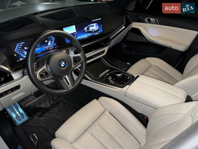 Белый БМВ X7, объемом двигателя 4.39 л и пробегом 35 тыс. км за 149900 $, фото 25 на Automoto.ua