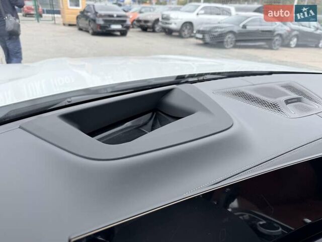 Белый БМВ X7, объемом двигателя 3 л и пробегом 1 тыс. км за 148999 $, фото 39 на Automoto.ua