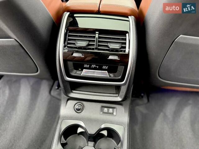 Бежевый БМВ X7, объемом двигателя 3 л и пробегом 118 тыс. км за 64700 $, фото 45 на Automoto.ua