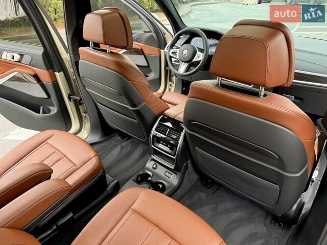 Бежевый БМВ X7, объемом двигателя 3 л и пробегом 118 тыс. км за 64700 $, фото 43 на Automoto.ua