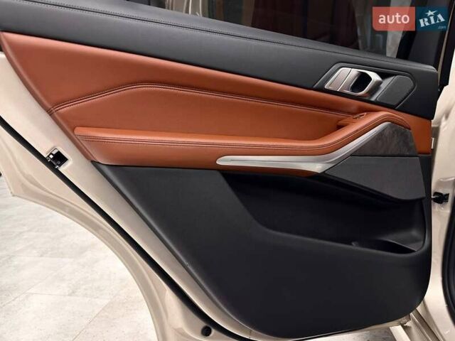 Бежевый БМВ X7, объемом двигателя 2.99 л и пробегом 157 тыс. км за 65800 $, фото 40 на Automoto.ua