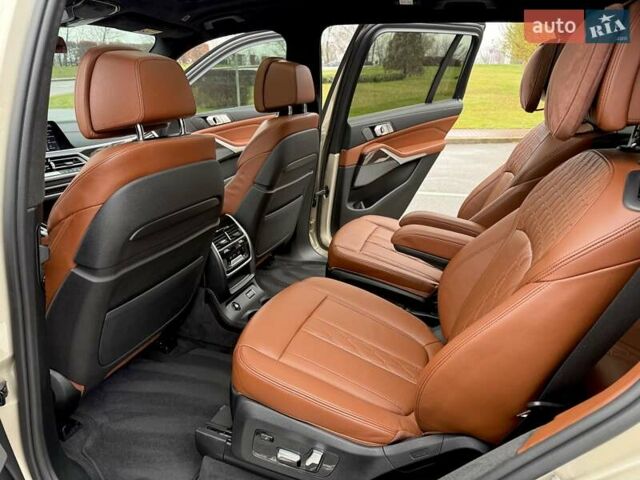 Бежевый БМВ X7, объемом двигателя 3 л и пробегом 118 тыс. км за 64700 $, фото 52 на Automoto.ua
