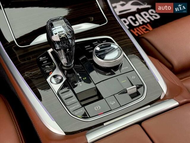 Бежевый БМВ X7, объемом двигателя 3 л и пробегом 118 тыс. км за 64700 $, фото 69 на Automoto.ua