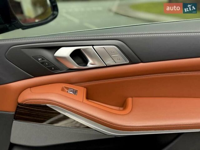 Бежевый БМВ X7, объемом двигателя 3 л и пробегом 118 тыс. км за 64700 $, фото 29 на Automoto.ua