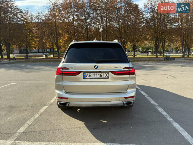 Бежевый БМВ X7, объемом двигателя 3 л и пробегом 117 тыс. км за 61999 $, фото 3 на Automoto.ua