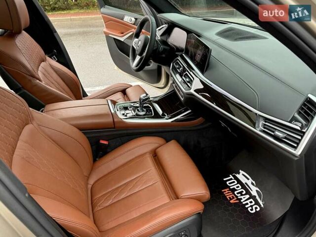 Бежевый БМВ X7, объемом двигателя 3 л и пробегом 118 тыс. км за 64700 $, фото 31 на Automoto.ua