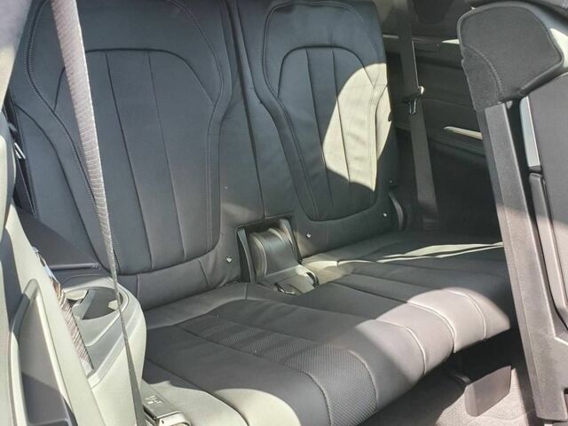 Черный БМВ X7, объемом двигателя 0 л и пробегом 4 тыс. км за 64999 $, фото 12 на Automoto.ua