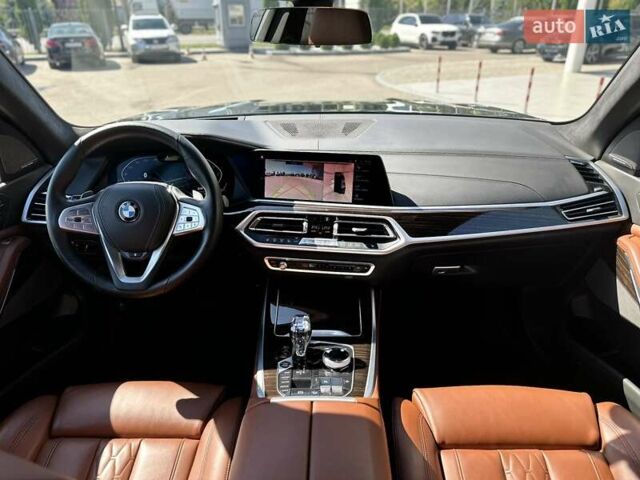 Черный БМВ X7, объемом двигателя 2.99 л и пробегом 40 тыс. км за 87999 $, фото 38 на Automoto.ua