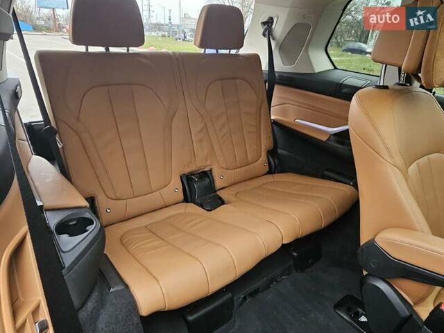 Чорний БМВ X7, об'ємом двигуна 0 л та пробігом 185 тис. км за 49500 $, фото 20 на Automoto.ua