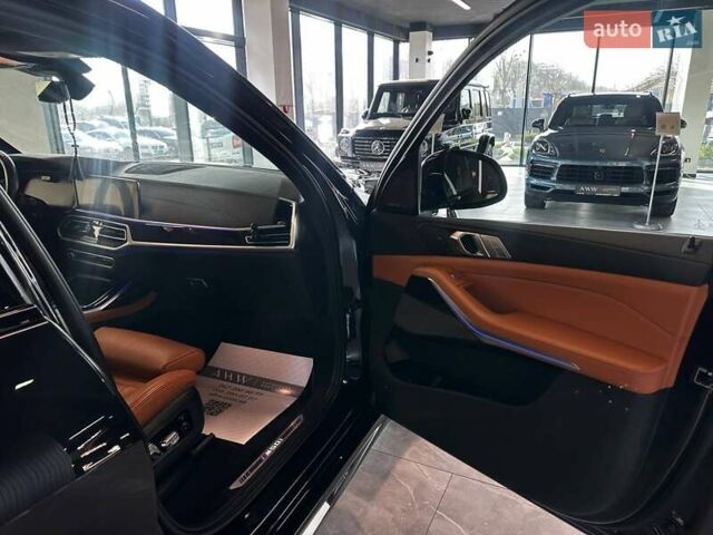 Чорний БМВ X7, об'ємом двигуна 4.39 л та пробігом 129 тис. км за 60990 $, фото 39 на Automoto.ua