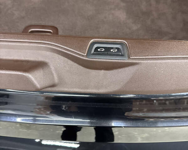 Чорний БМВ X7, об'ємом двигуна 3 л та пробігом 148 тис. км за 53900 $, фото 8 на Automoto.ua