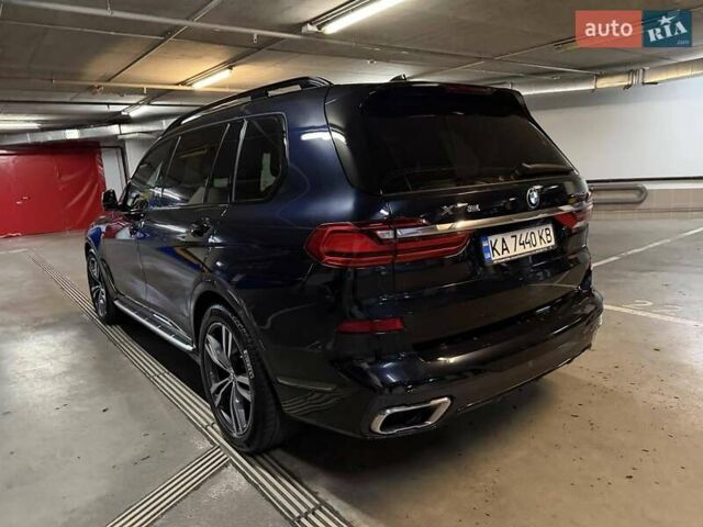 Черный БМВ X7, объемом двигателя 4.39 л и пробегом 93 тыс. км за 85000 $, фото 2 на Automoto.ua