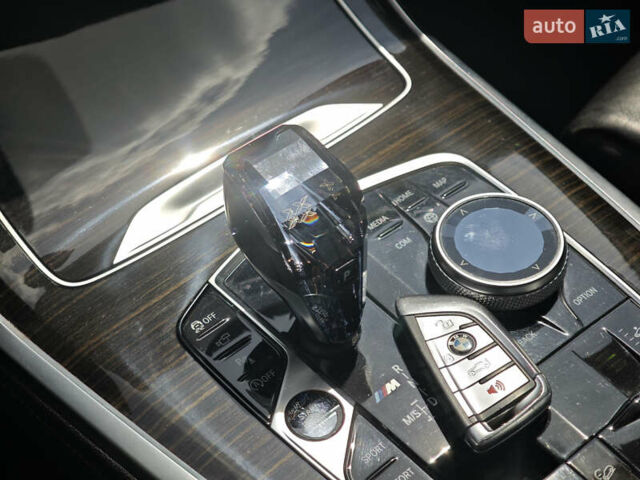 Чорний БМВ X7, об'ємом двигуна 3 л та пробігом 192 тис. км за 54700 $, фото 19 на Automoto.ua