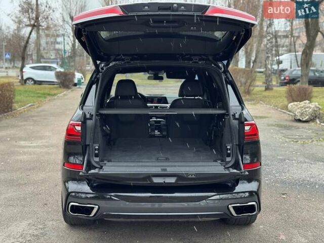 Черный БМВ X7, объемом двигателя 4.39 л и пробегом 38 тыс. км за 65000 $, фото 36 на Automoto.ua