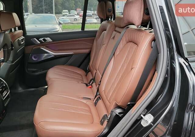 Черный БМВ X7, объемом двигателя 2.99 л и пробегом 108 тыс. км за 72000 $, фото 26 на Automoto.ua