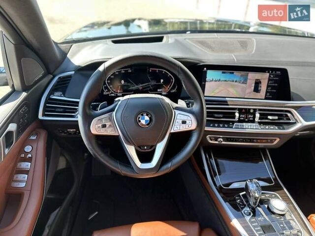 Черный БМВ X7, объемом двигателя 2.99 л и пробегом 40 тыс. км за 87999 $, фото 41 на Automoto.ua