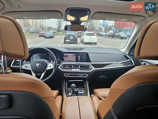 Чорний БМВ X7, об'ємом двигуна 0 л та пробігом 185 тис. км за 49500 $, фото 11 на Automoto.ua