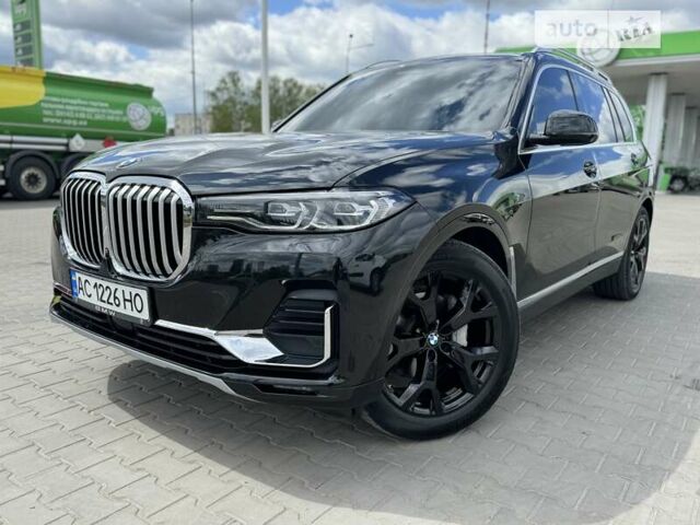 Черный БМВ X7, объемом двигателя 3 л и пробегом 107 тыс. км за 61900 $, фото 4 на Automoto.ua