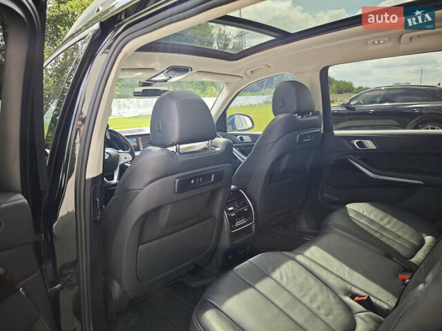 Чорний БМВ X7, об'ємом двигуна 3 л та пробігом 192 тис. км за 54700 $, фото 29 на Automoto.ua