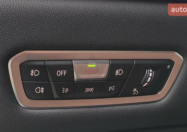 Черный БМВ X7, объемом двигателя 2.99 л и пробегом 108 тыс. км за 72000 $, фото 22 на Automoto.ua
