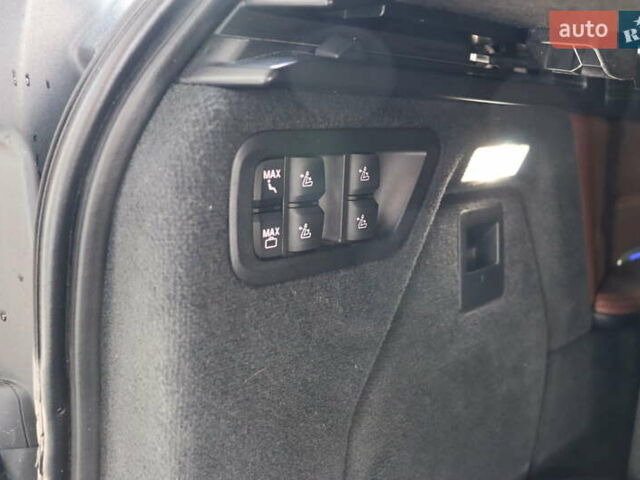 Черный БМВ X7, объемом двигателя 3 л и пробегом 115 тыс. км за 77900 $, фото 48 на Automoto.ua