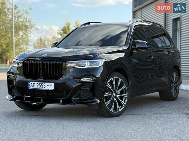 Черный БМВ X7, объемом двигателя 3 л и пробегом 59 тыс. км за 74900 $, фото 1 на Automoto.ua