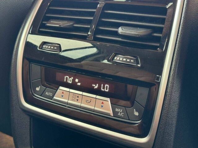 Черный БМВ X7, объемом двигателя 3 л и пробегом 120 тыс. км за 55000 $, фото 14 на Automoto.ua