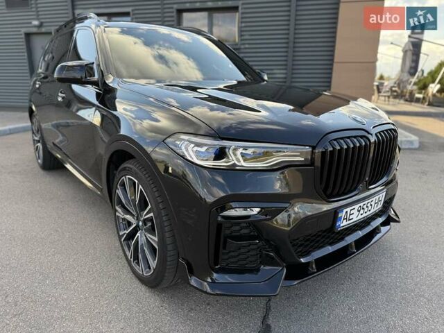 Черный БМВ X7, объемом двигателя 3 л и пробегом 59 тыс. км за 74900 $, фото 16 на Automoto.ua