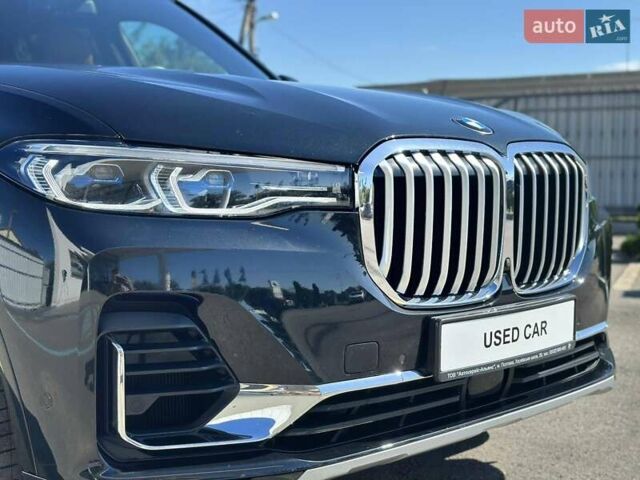 Черный БМВ X7, объемом двигателя 2.99 л и пробегом 40 тыс. км за 87999 $, фото 9 на Automoto.ua