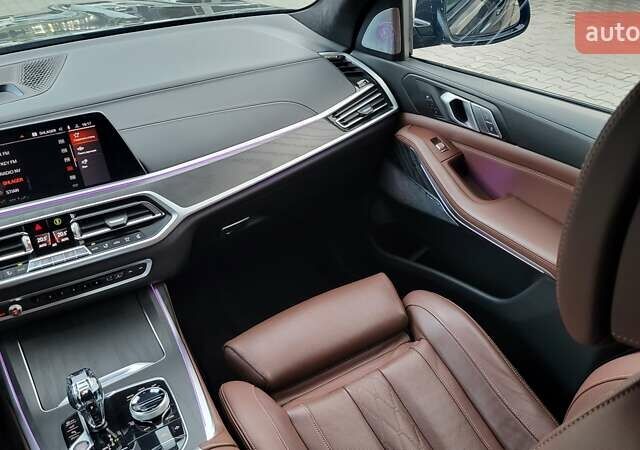 Черный БМВ X7, объемом двигателя 2.99 л и пробегом 108 тыс. км за 72000 $, фото 50 на Automoto.ua