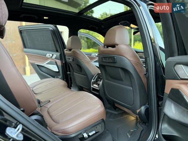 Черный БМВ X7, объемом двигателя 3 л и пробегом 59 тыс. км за 74900 $, фото 36 на Automoto.ua