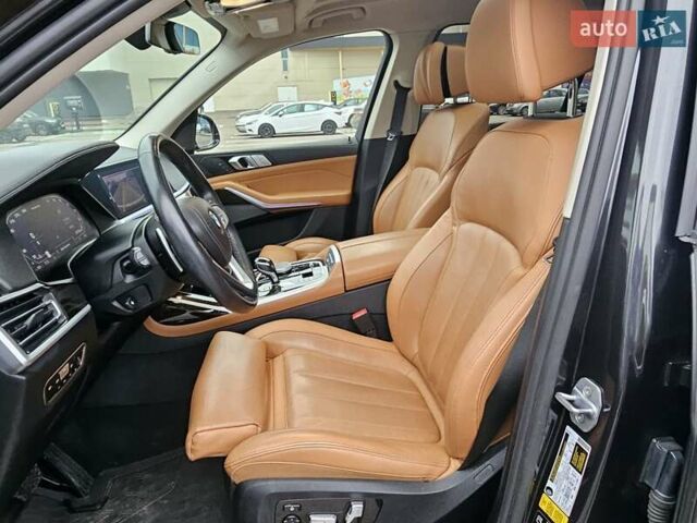 Чорний БМВ X7, об'ємом двигуна 0 л та пробігом 185 тис. км за 49500 $, фото 27 на Automoto.ua