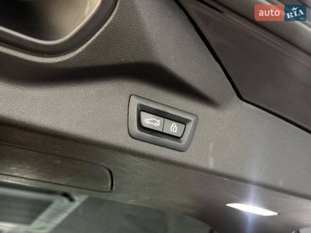 Чорний БМВ X7, об'ємом двигуна 4.39 л та пробігом 129 тис. км за 60990 $, фото 46 на Automoto.ua