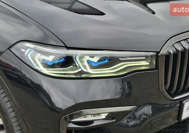 Черный БМВ X7, объемом двигателя 2.99 л и пробегом 108 тыс. км за 72000 $, фото 9 на Automoto.ua