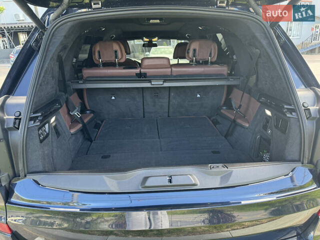 Черный БМВ X7, объемом двигателя 4.39 л и пробегом 223 тыс. км за 59500 $, фото 21 на Automoto.ua
