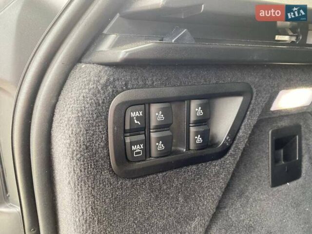 Черный БМВ X7, объемом двигателя 3 л и пробегом 37 тыс. км за 57900 $, фото 36 на Automoto.ua